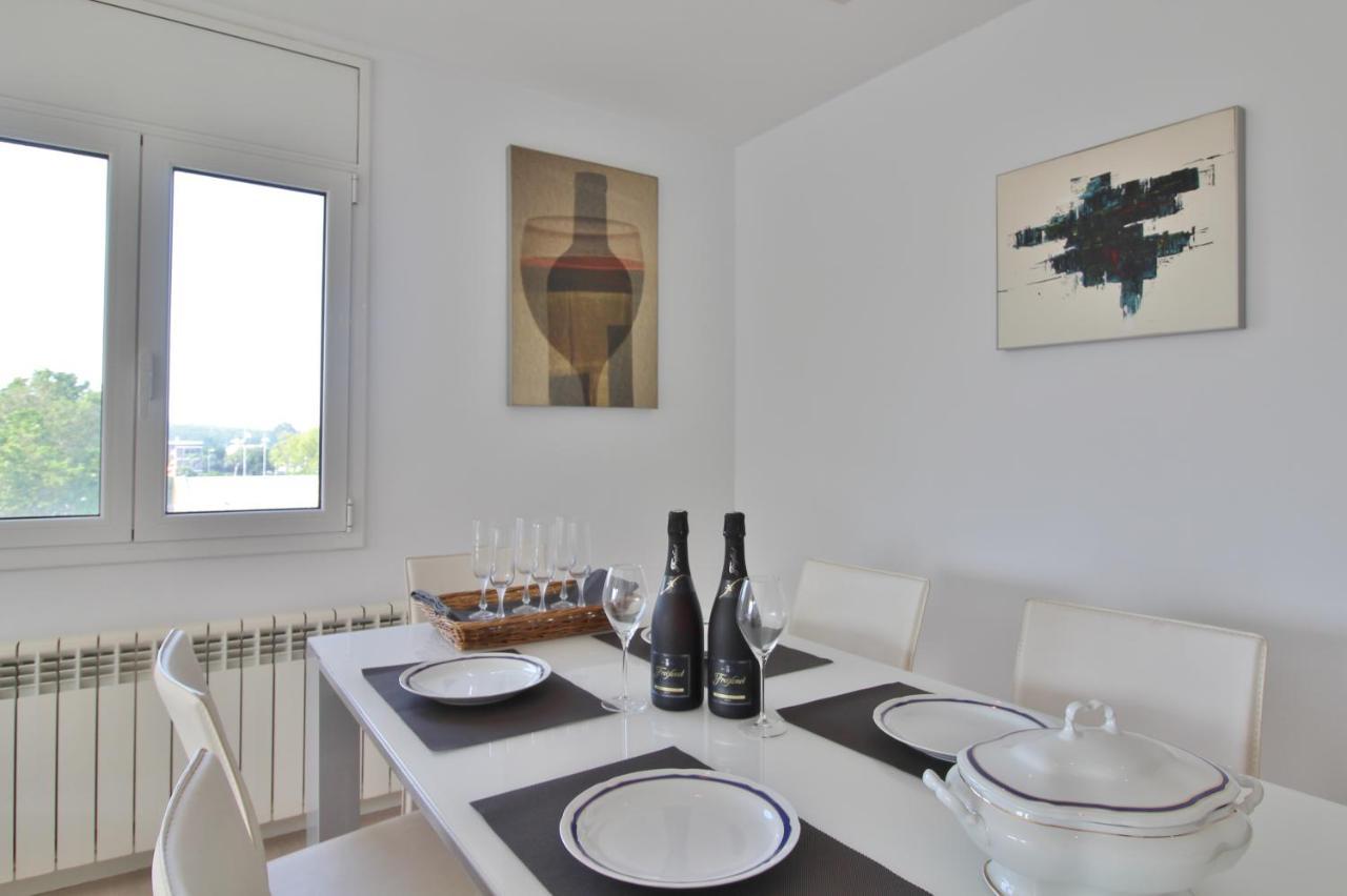 Apartamento esquinero en Palamós Exterior foto