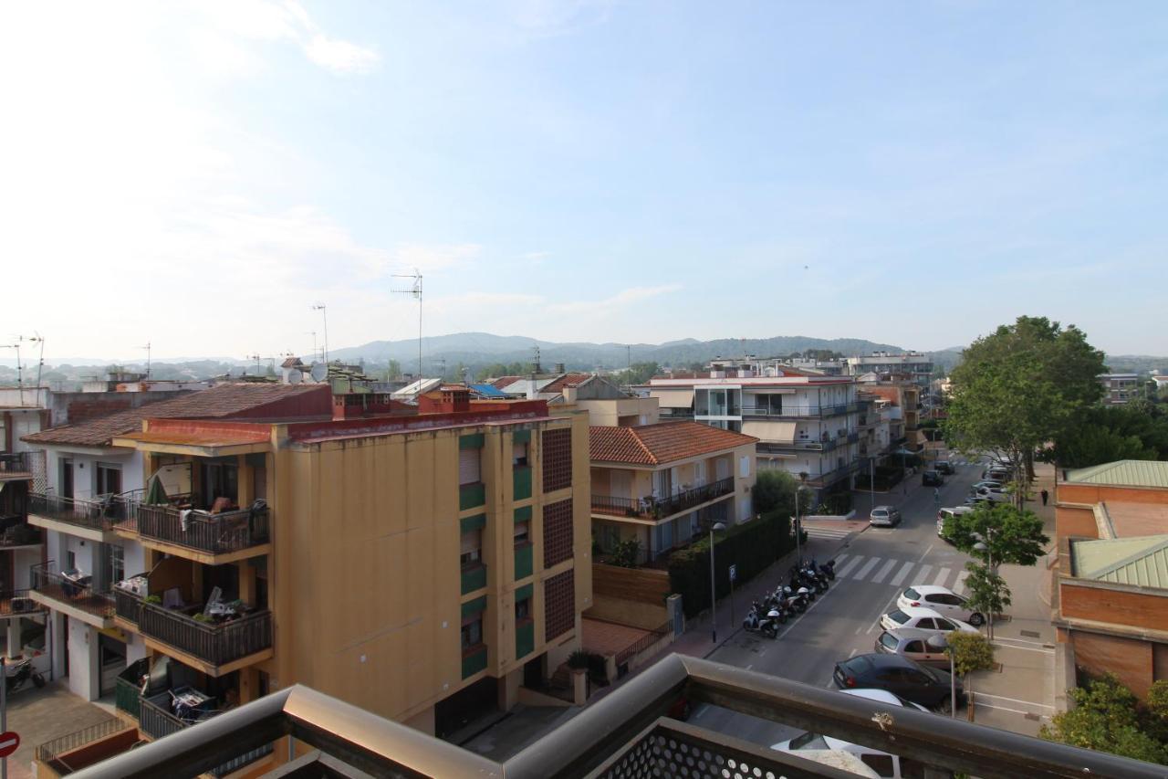 Apartamento esquinero en Palamós Exterior foto